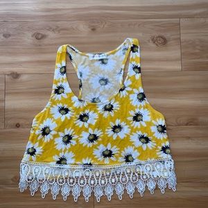 Sunflower crop top 🌻